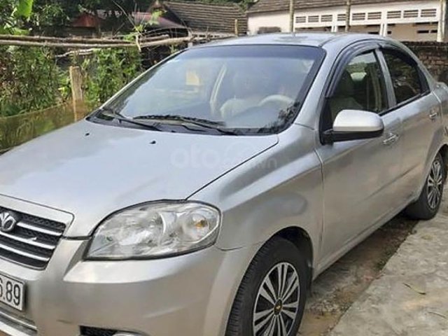 Cần bán gấp Daewoo Gentra năm 2009, màu bạc, 138tr0