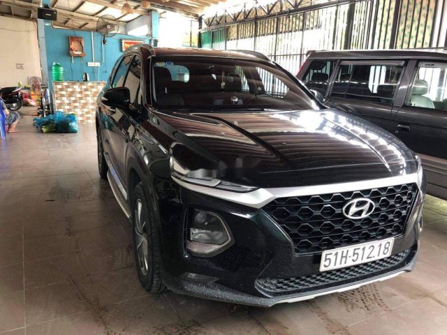 Cần bán lại xe Hyundai Santa Fe sản xuất năm 2019 còn mới