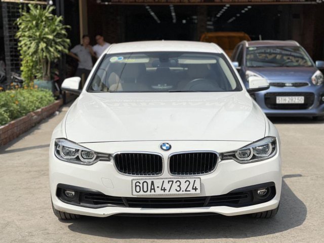 Cần bán gấp BMW 3 Series 320i sản xuất năm 20160