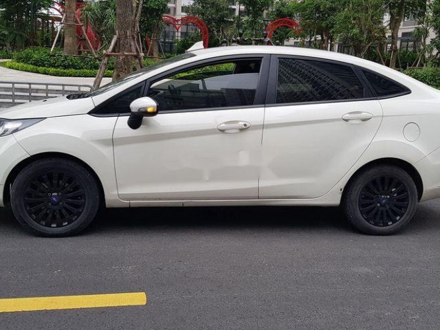 Xe Ford Fiesta 1.6 AT sản xuất năm 2011, giá tốt0