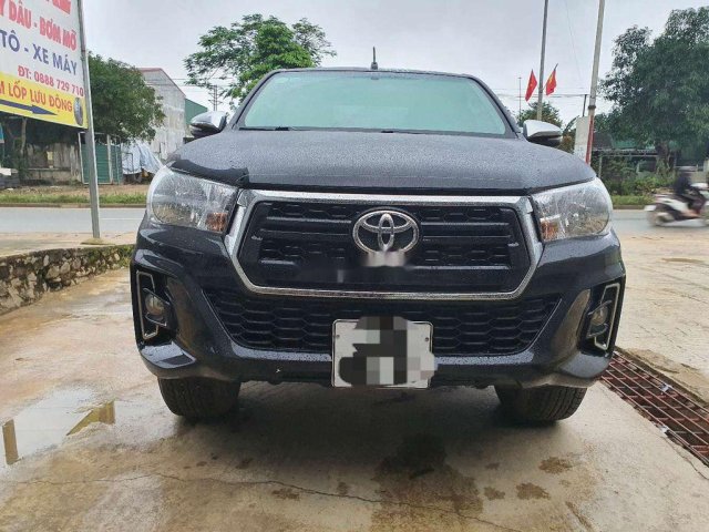 Cần bán Toyota Hilux năm sản xuất 2018, nhập khẩu nguyên chiếc