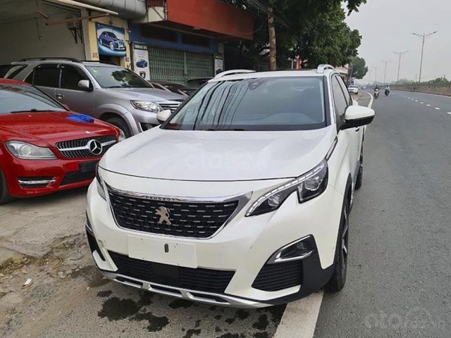 Bán xe Peugeot 5008 sản xuất 2018, màu trắng, xe nhập 0