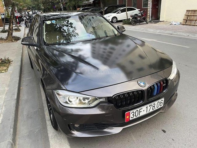 Bán nhanh chiếc BMW 3 Series sản xuất 2013, xe chính chủ còn mới0