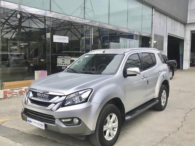 Cần bán lại xe Isuzu mu-X năm 2016, màu bạc, nhập khẩu nguyên chiếc còn mới0