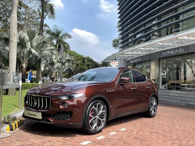 Cần bán xe Maserati Levante đời 2021, màu đỏ, nhập khẩu0