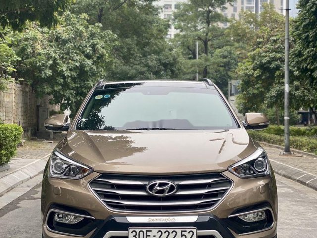 Cần bán gấp Hyundai Santa Fe năm sản xuất 2018