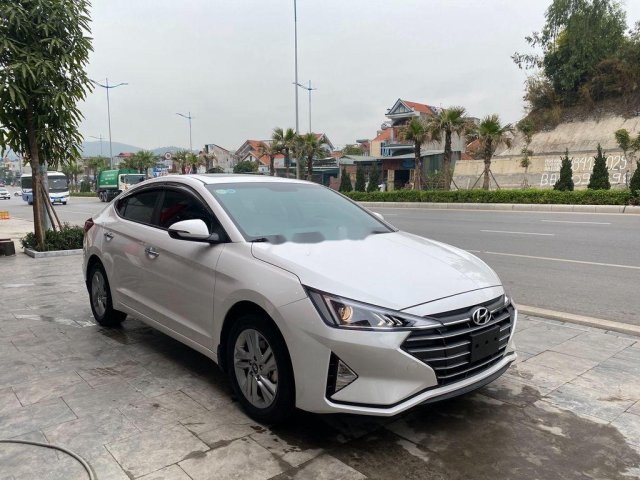 Bán ô tô Hyundai Elantra 1.6 AT sản xuất năm 20200