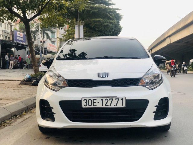 Bán ô tô Kia Rio đời 2015, màu trắng, xe nhập