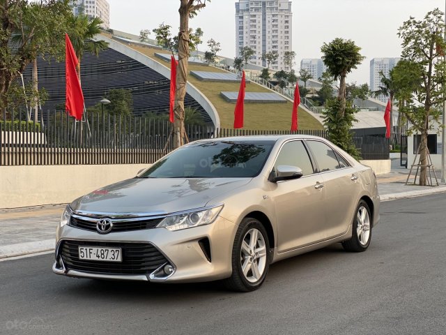 Bán nhanh Toyota camry 2.5Q 2015 đi 55.000km xe lắp ráp