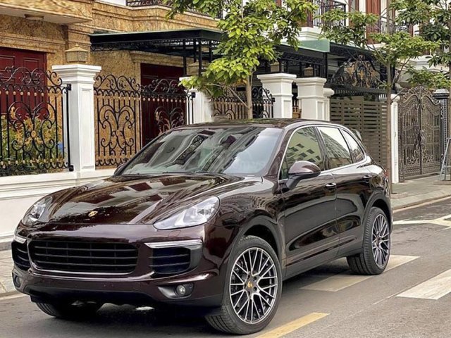 2016 Porsche Cayenne Turbo S and lessons about gravity  Car Reviews   Auto123