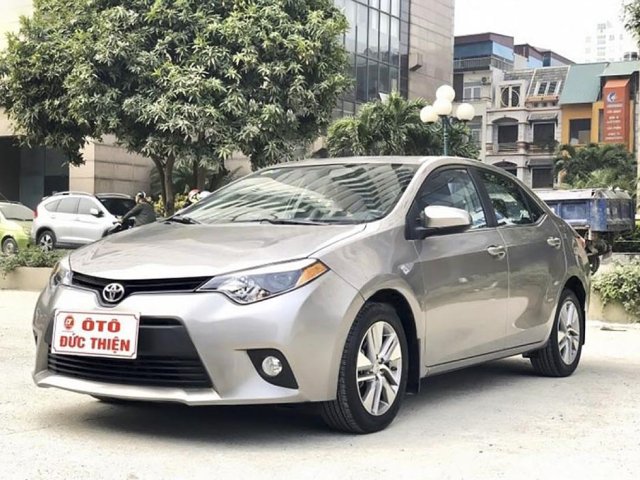 Cần bán xe Toyota Corolla 1.8 LE sản xuất 2015, nhập khẩu nguyên chiếc0