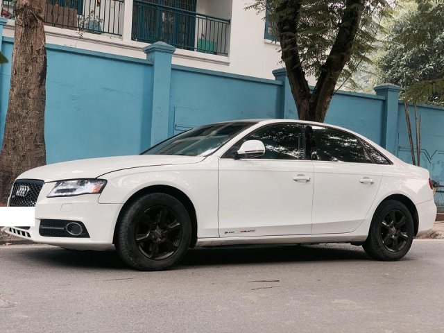 Bán xe Audi A4 đời 2009, màu trắng, nhập khẩu nguyên chiếc mới chạy 90000 km, 435 triệu0