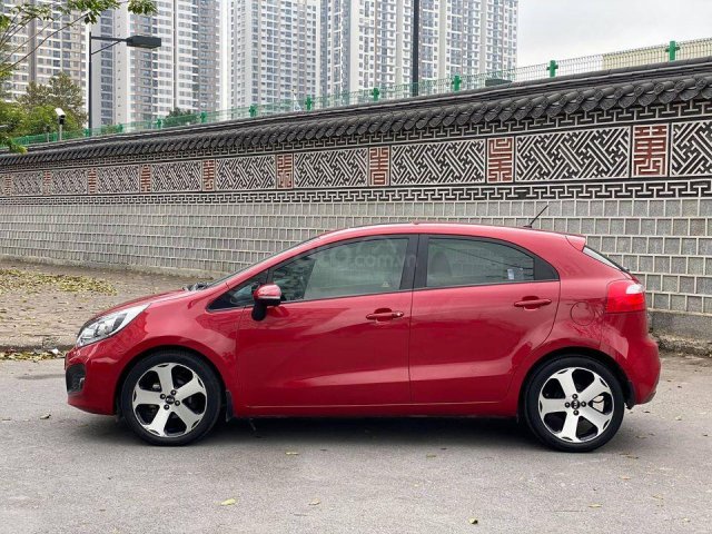 Bán ô tô Kia Rio sản xuất năm 2013, màu đỏ, giá 388tr