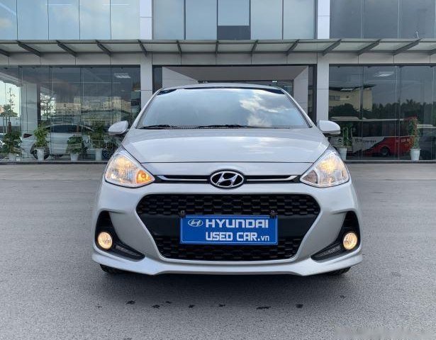 Cần bán xe Hyundai Grand i10 đời 2018, màu bạc, giá chỉ 379 triệu