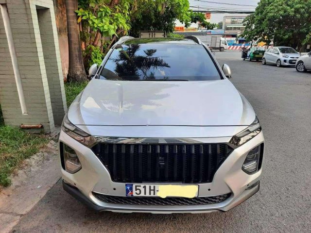 Bán Hyundai Santa Fe sản xuất 2019, màu bạc chính chủ