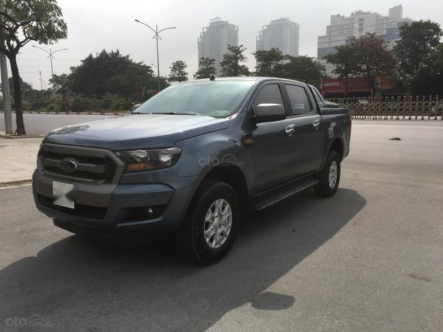 Cần bán xe Ford Ranger số sàn 2017, một chủ sử dụng0