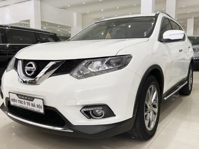 Xe Nissan X trail 2.0 SL 2WD Premium năm sản xuất 2017, màu trắng, 680 triệu