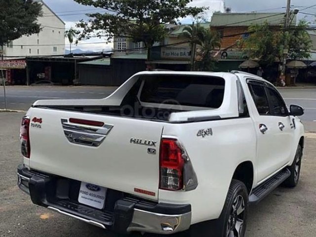 Bán ô tô Toyota Hilux năm 2019, màu trắng, xe nhập còn mới, giá tốt