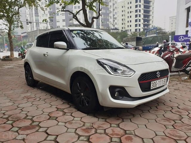 Cần bán gấp Suzuki Swift năm 2019, màu trắng, xe nhập còn mới0