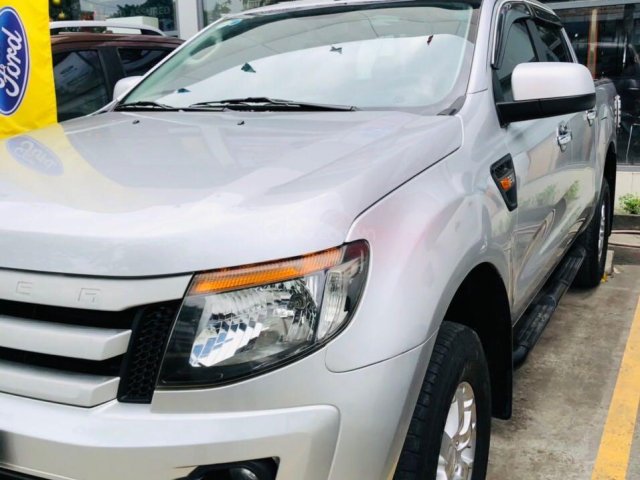 Bán xe Ford Ranger đời 2013, màu bạc nhập khẩu nguyên chiếc giá 425 triệu đồng0