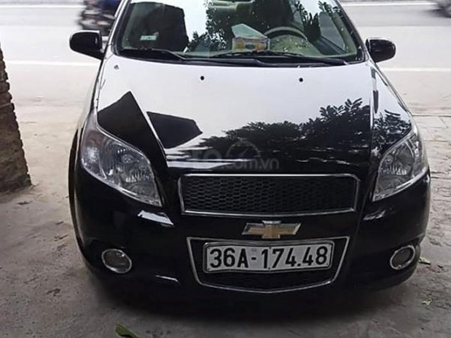 Bán Chevrolet Aveo đời 2015, màu đen, giá tốt0