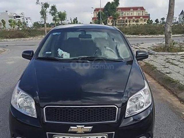 Xe Chevrolet Lacetti sản xuất 2015, màu đen còn mới0