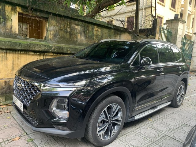 Bán xe Santa Fe 2019 máy dầu phiên bản đặc biệt, màu đen, chính chủ, siêu lướt, chạy 19.192km, giá 1 tỷ 160 triệu đồng0