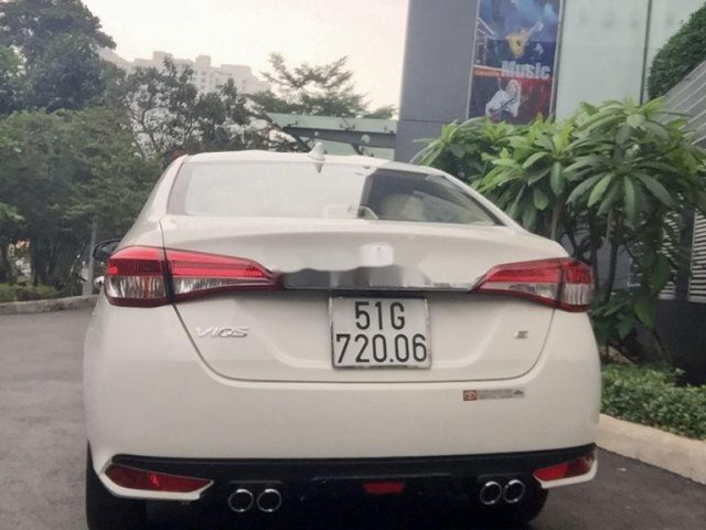 Bán xe Toyota Vios năm 2019, màu trắng