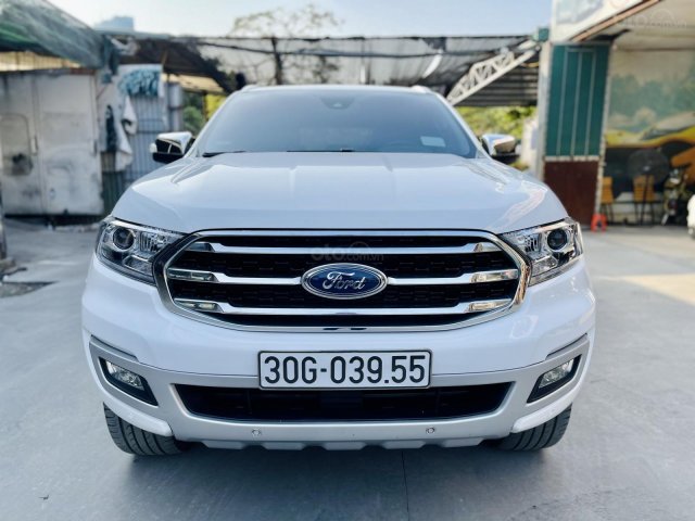 Xe Ford Everest đời 2019, màu trắng nhập khẩu giá tốt0