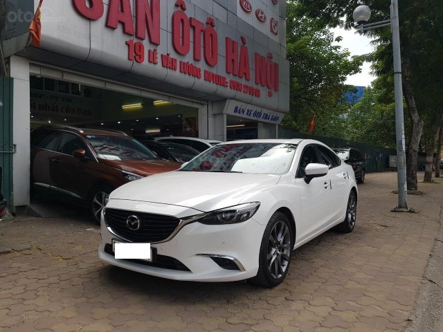 Mazda 6 2.0 màu trắng sản xuất tháng 11/2019 lăn bánh 2020, xe một chủ từ đầu0