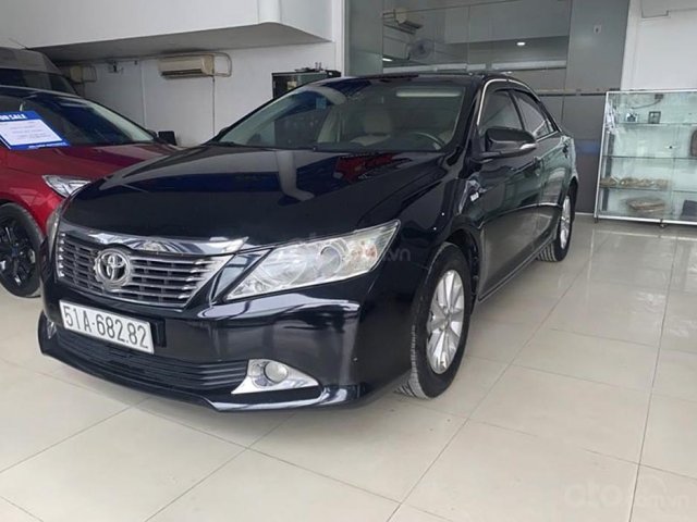 Bán ô tô Toyota Camry năm sản xuất 2013, màu đen còn mới