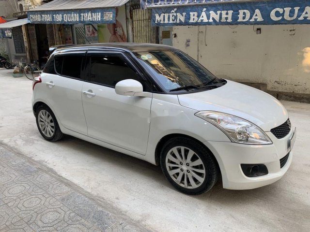 Cần bán lại xe Suzuki Swift sản xuất năm 2013, xe nhập còn mới0