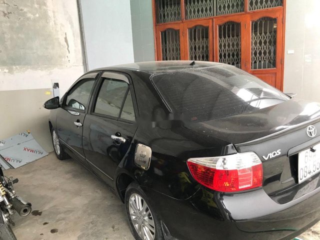 Cần bán Toyota Vios năm sản xuất 2005, nhập khẩu còn mới