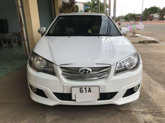 Bán Hyundai Avante năm 2012, màu trắng, 280tr0