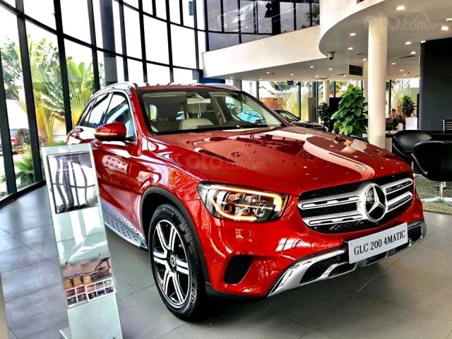 Mercedes Benz Haxaco Miền Nam - Mercedes GLC 200 4Matic - giao xe trước tết - bảo hành 3 năm, trả góp 90%0