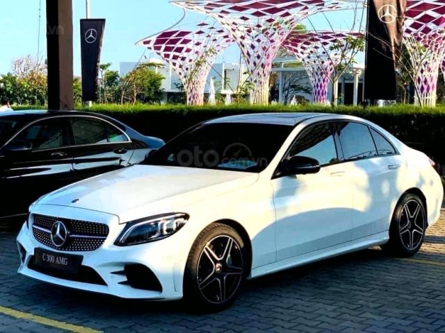 C300 AMG 1,969 tỷ, cửa sổ trời Panorama toàn cảnh0