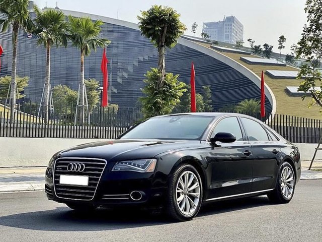 Bán Audi A8 4.2 L năm 2010, màu đen, xe nhập