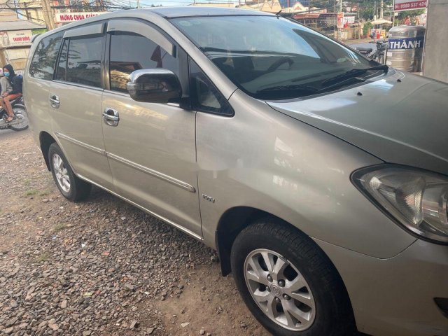 Cần bán xe Toyota Innova sản xuất 2008, giá thấp