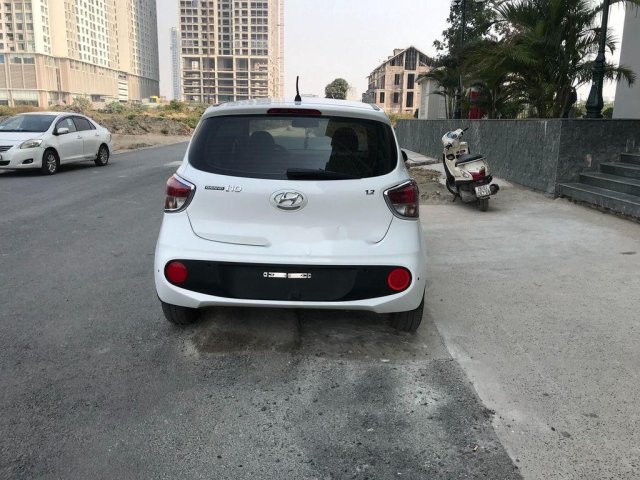 Bán Hyundai Grand i10 sản xuất 2019, màu trắng