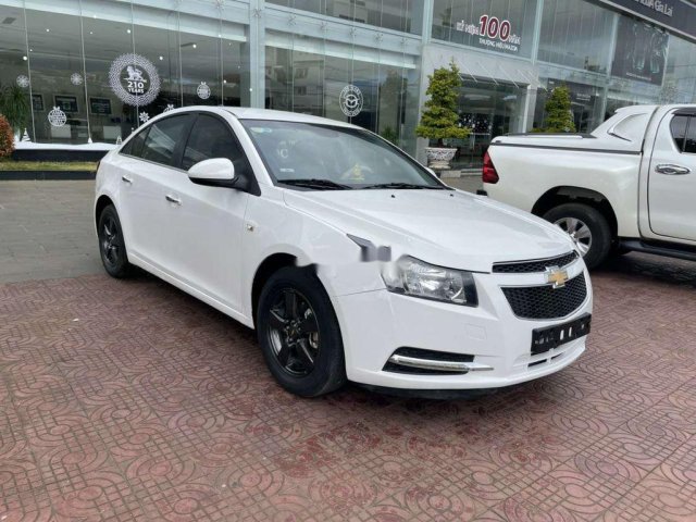 Cần bán xe Chevrolet Cruze sản xuất năm 2013, giá 285tr