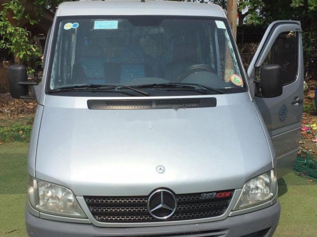 Cần bán xe Mercedes Sprinter đời 2010, màu bạc