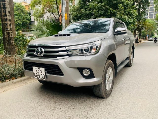 Cần bán xe Toyota Hilux năm sản xuất 2016, xe nhập0