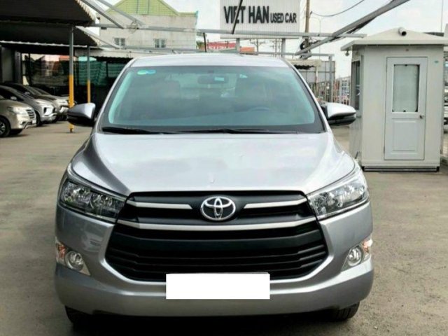 Bán Toyota Innova năm sản xuất 2019, màu bạc chính chủ