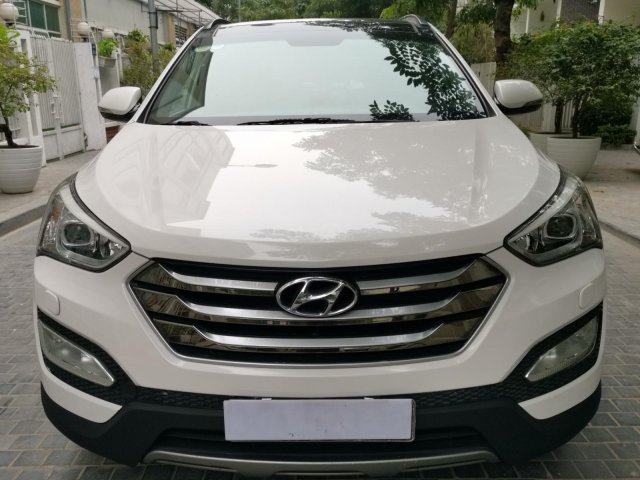 Bán Hyundai SantaFe Model 2015 nhập khẩu nguyên chiếc, bản cao cấp đầy đủ option, biển TP, xe đẹp siêu lướt0