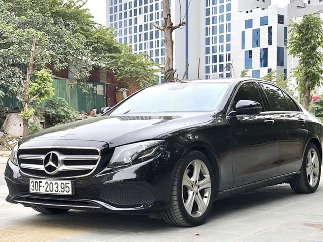 Bán xe Mercedes E250 năm 2016, màu đen0