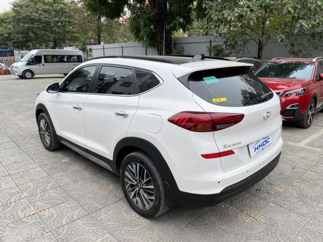 Bán Hyundai Tucson đời 2019, màu trắng, giá thấp0