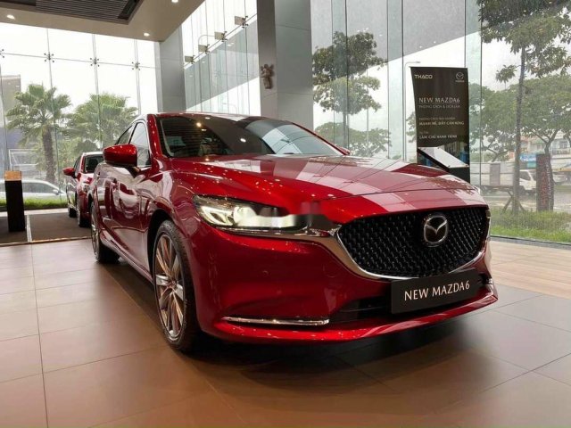 Cần bán Mazda 6 sản xuất năm 2020, màu đỏ, nhập khẩu0