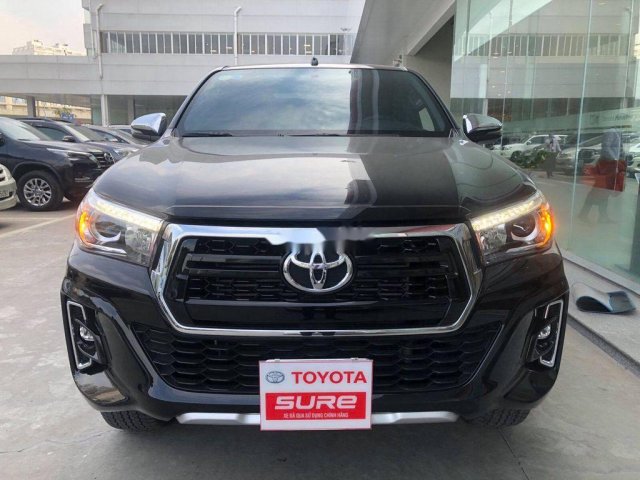 Bán Toyota Hilux 2020, màu đen, nhập khẩu nguyên chiếc