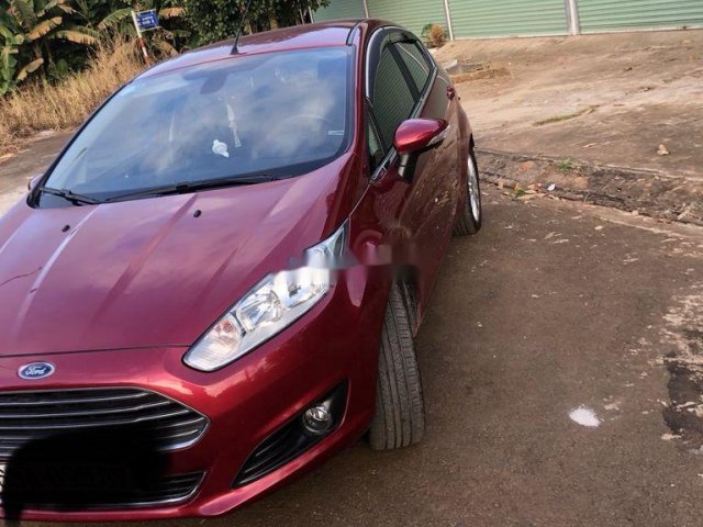 Bán Ford Fiesta năm 2018, màu đỏ, ít sử dụng0