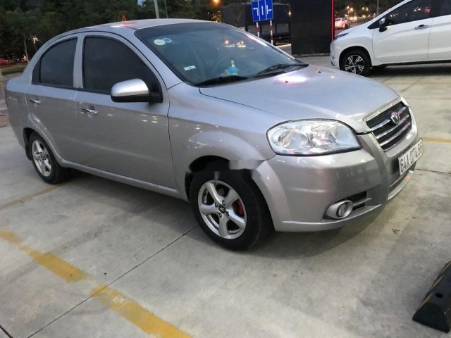 Cần bán gấp Daewoo Gentra năm 2009, xe còn mới